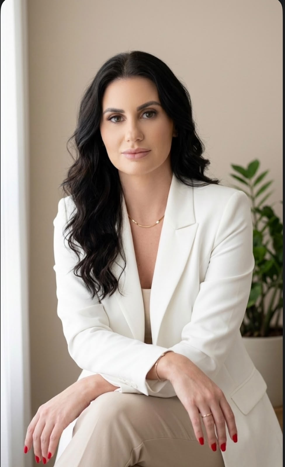 Retrato da Dra. Vanessa Pessato Farenzena, cirurgiã-dentista em Veranópolis/RS